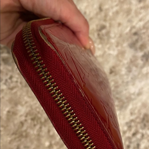 Authentic Louis Vuitton wallet great shape $750 - Picture 4 of 11